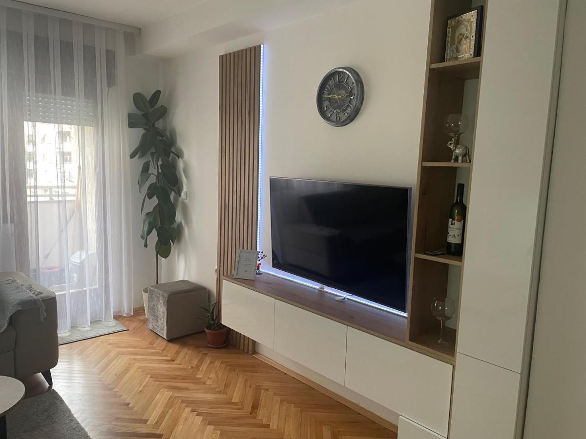 Modern Reality Lägenhet Kumanovo Exteriör bild