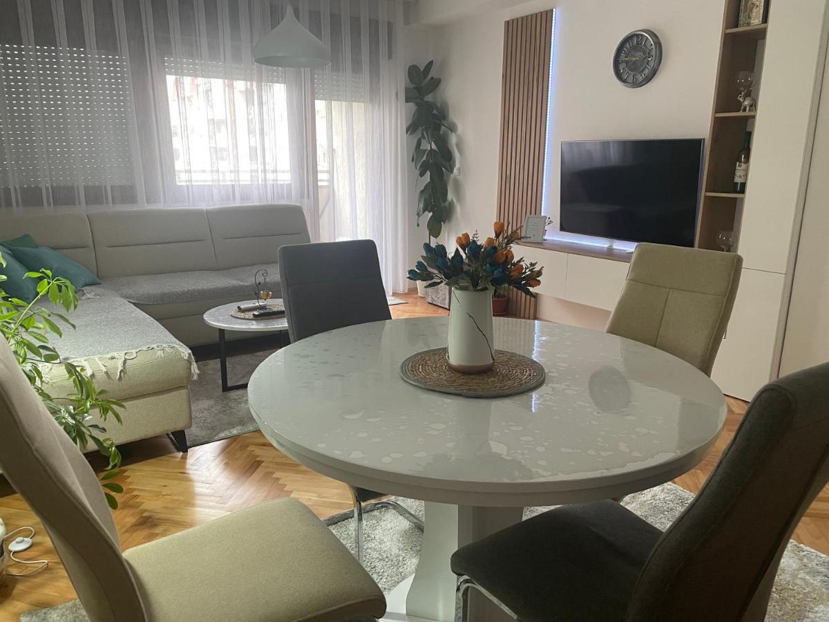 Modern Reality Lägenhet Kumanovo Exteriör bild