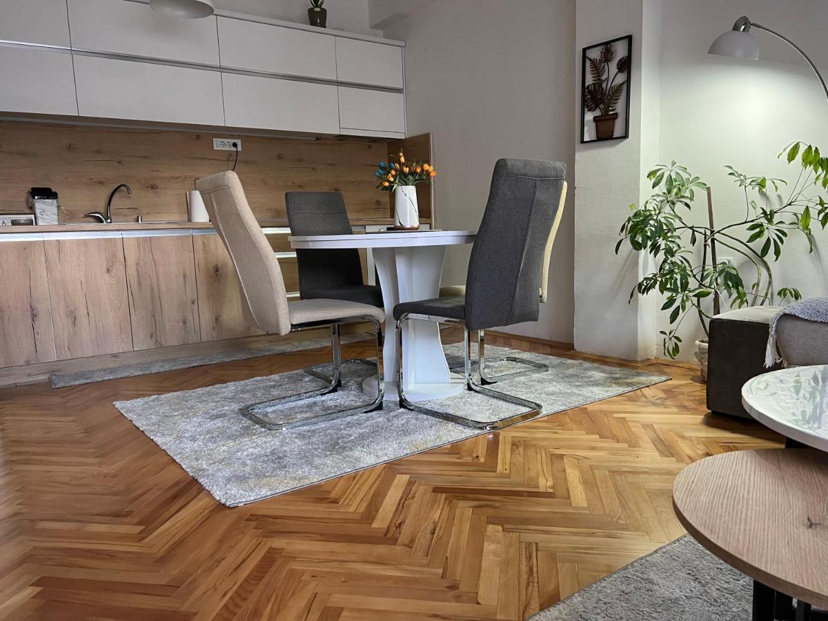 Modern Reality Lägenhet Kumanovo Exteriör bild